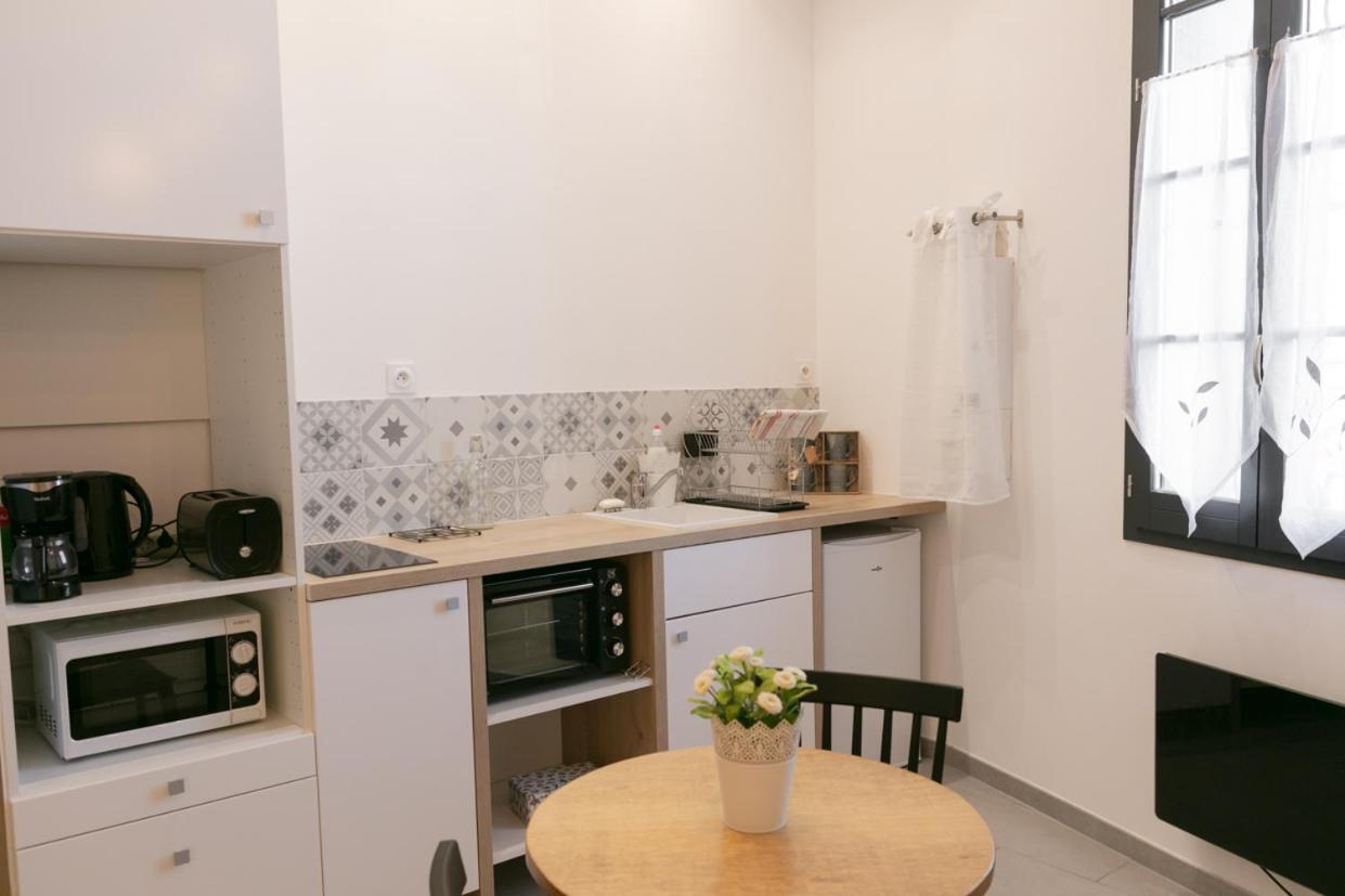 Studio Vaucluse Clovis LʼIsle-sur-la-Sorgue Екстериор снимка
